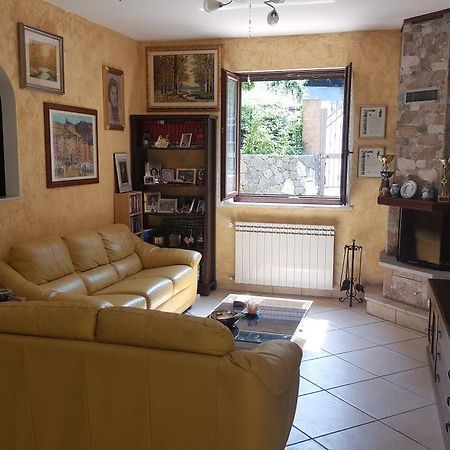 B&B La Taverna Degli Angeli Vezzi Portio Kültér fotó