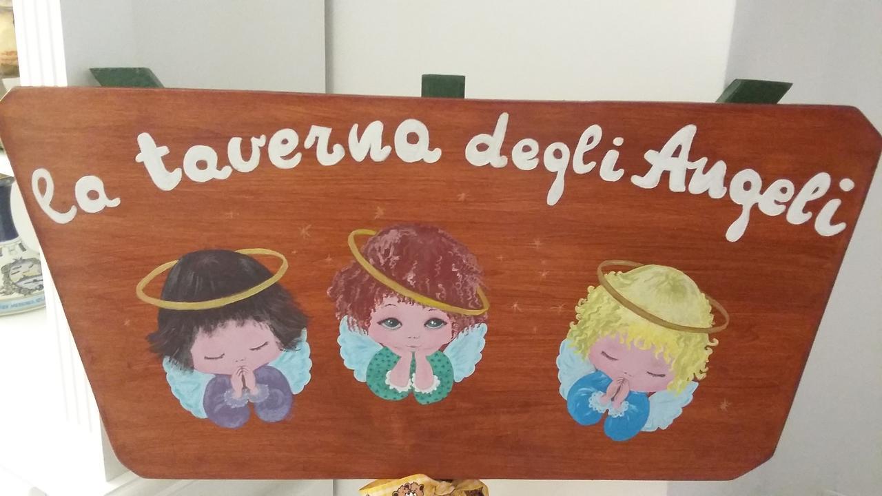 B&B La Taverna Degli Angeli Vezzi Portio Kültér fotó