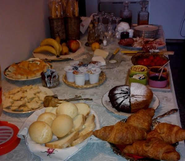 B&B La Taverna Degli Angeli Vezzi Portio Kültér fotó